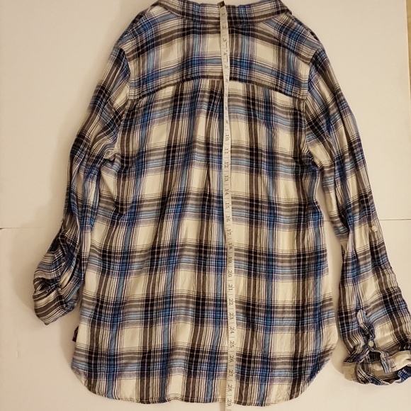 Plaid button up - Picture 4 of 6